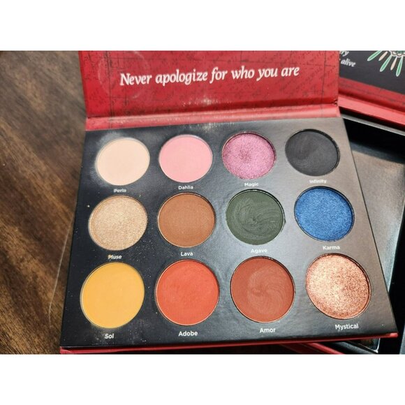 Frieda Kahlo by Ulta Beauty Signature Collector's Box Incl Palette, Pan & Box - Picture 2 of 7